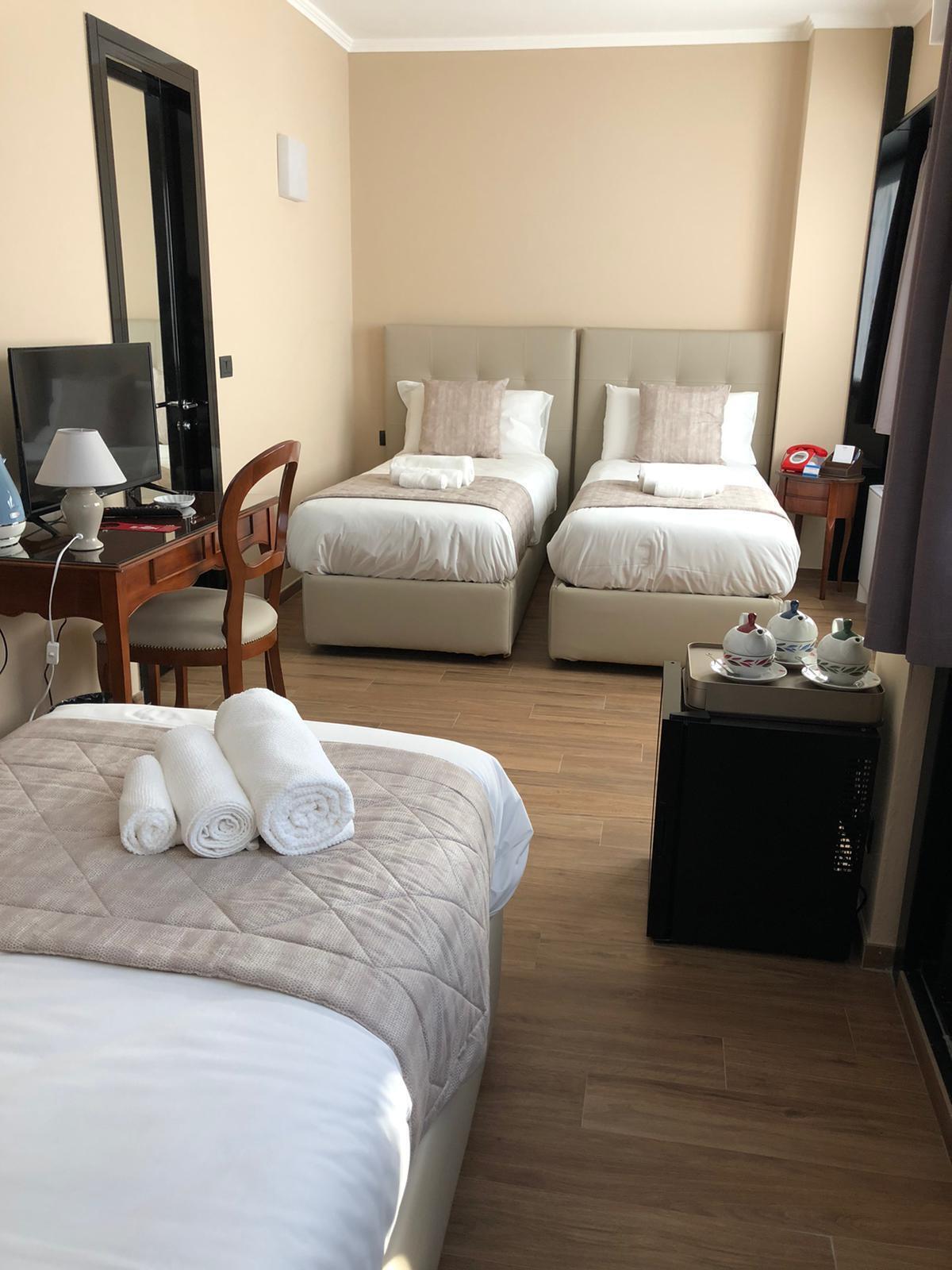 Hotel Valentino Du Parc Turin Phòng bức ảnh
